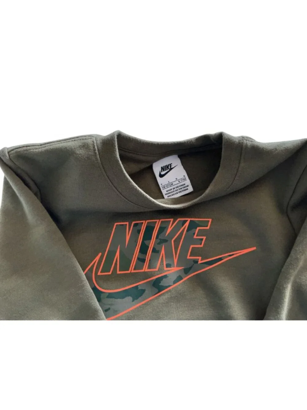 Nike Kids 7 Olive Green Camouflage Logo Crewneck Sweatshirt and Joggers Set